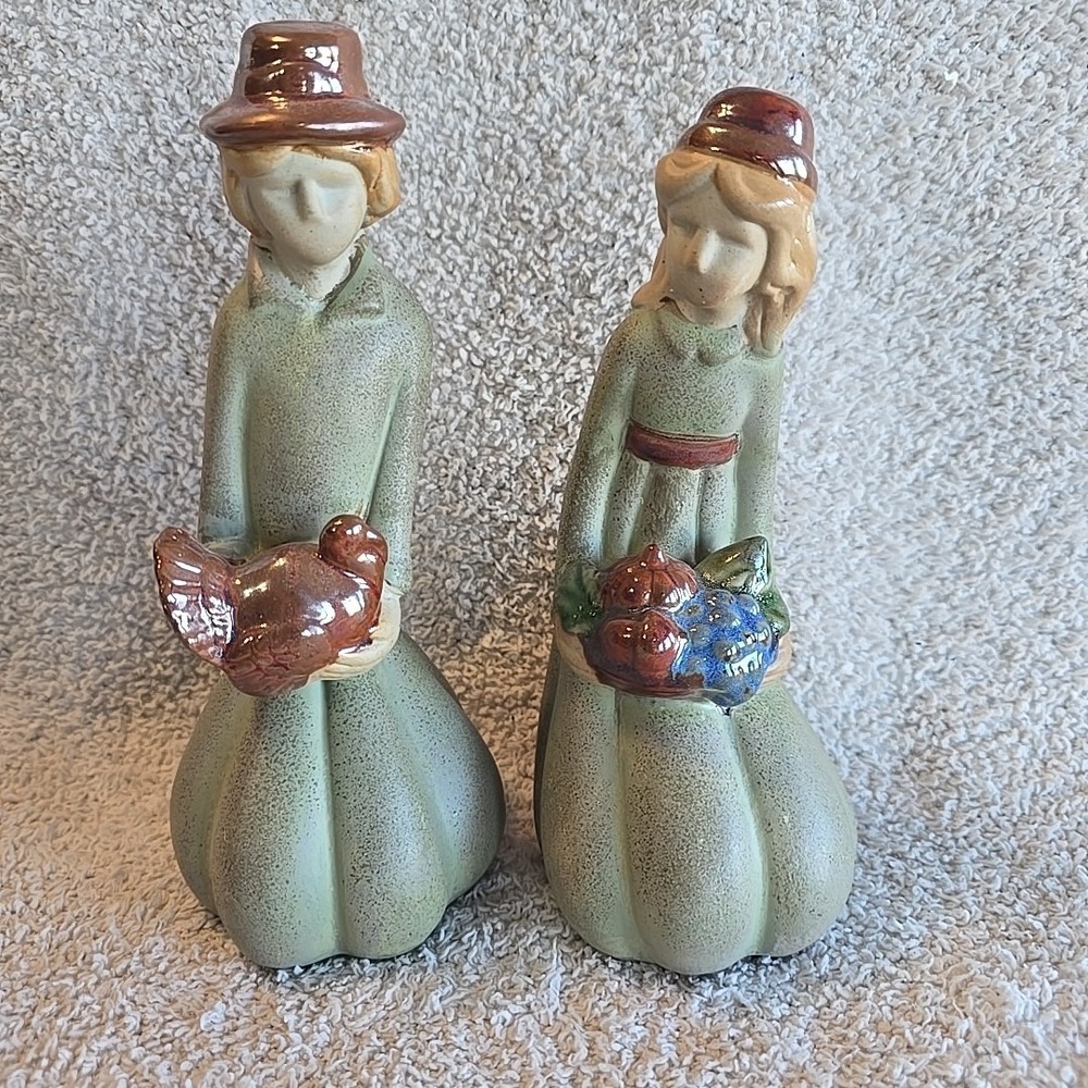 Vintage Studio Pottery 2 Piece ‎  Figurine Man Woman Thanksgiving Centerpiece